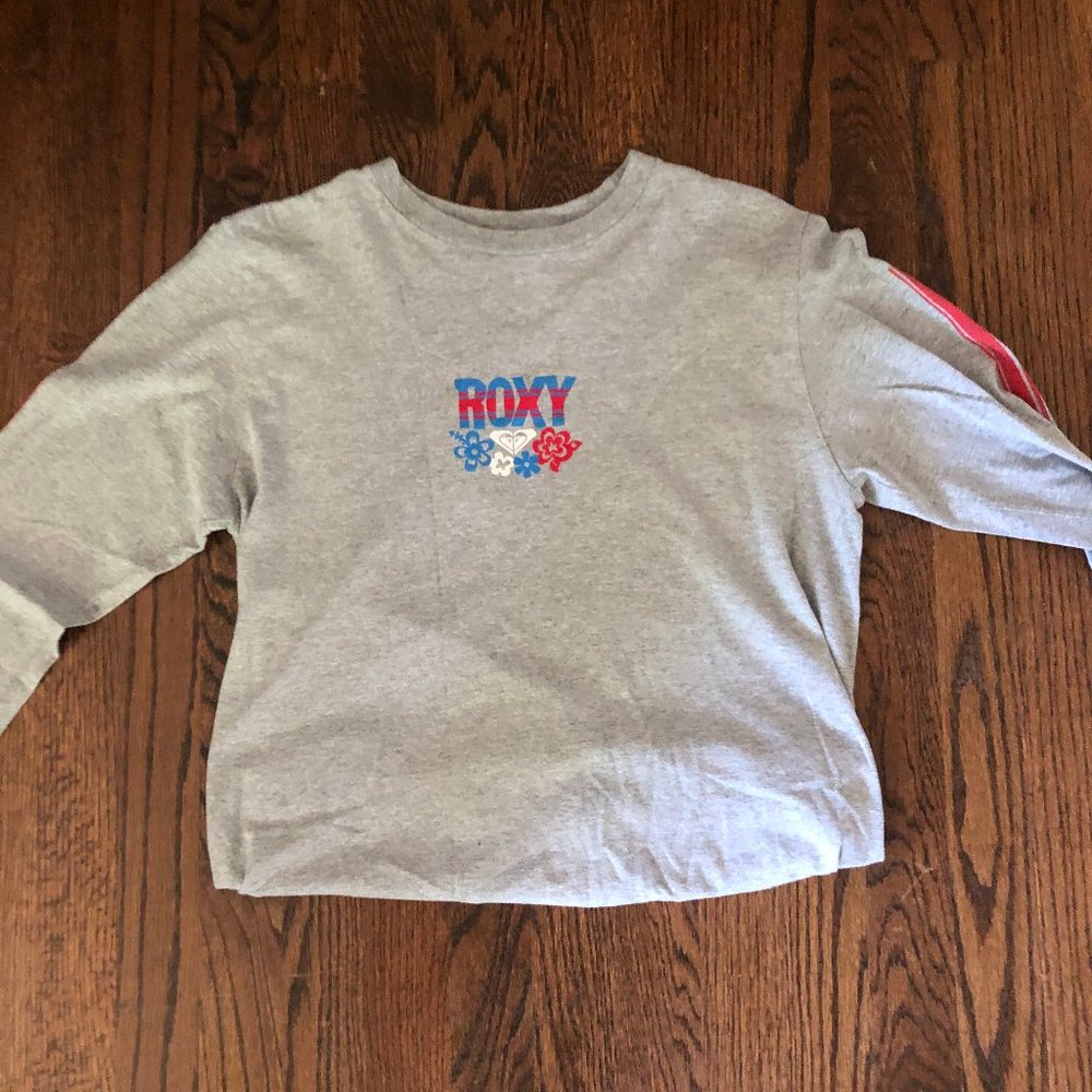 stylish roxy tee